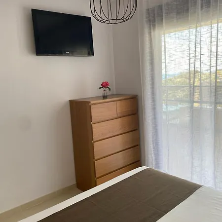 Paradise By E&j Apartment